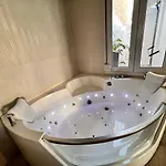 Perla Coco Jacuzzi خانيا