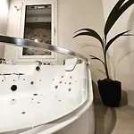 Perla Coco Jacuzzi شقة خانيا