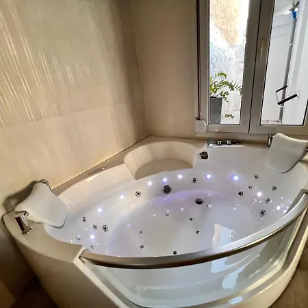 Perla Coco Jacuzzi חאניה