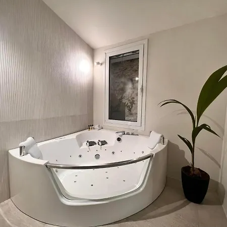 Perla Coco Jacuzzi דירה